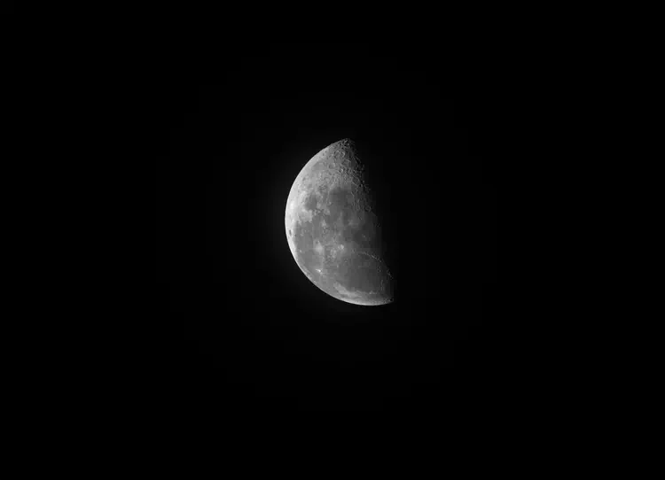Moon1.PNG